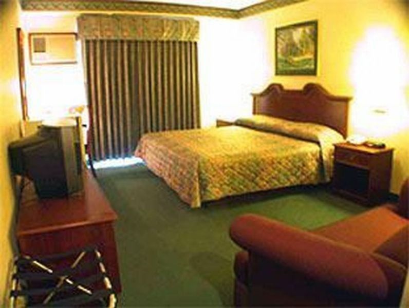 Days Hotel By Wyndham Batangas Ruang foto