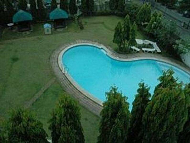 Days Hotel By Wyndham Batangas Bagian luar foto